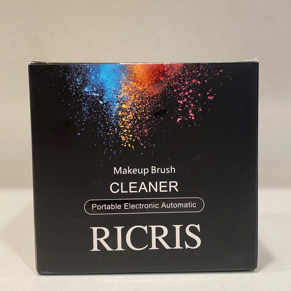 Makeup Brush Cleaner ! Portable electronic automatic cleanser machine
